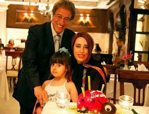 عکس جدید علیرضا خمسه در کنار همسرش